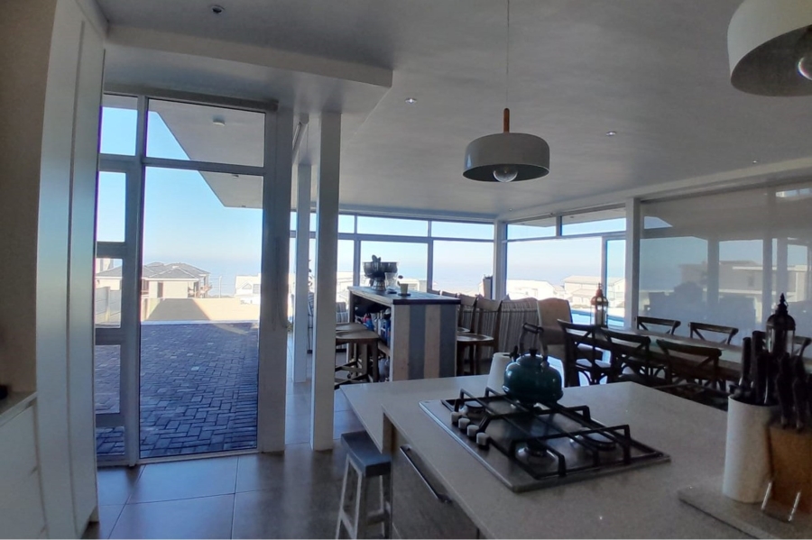 4 Bedroom Property for Sale in Yzerfontein Western Cape